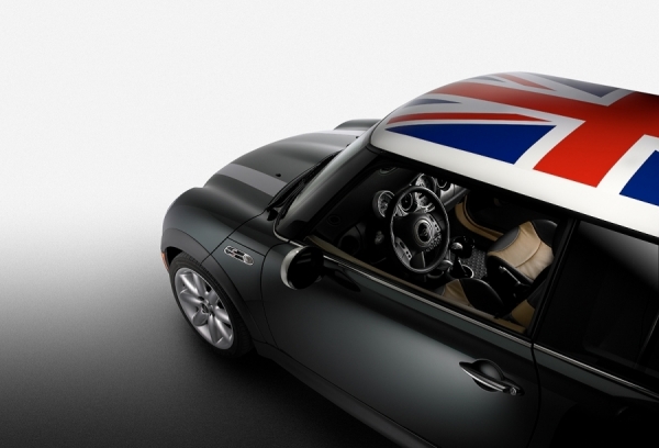 Photograph Nick Nacca Cooper Mini on One Eyeland